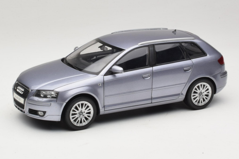 Audi A3 8P Sportback Light Blue Metallic Kyosho 1:18 5010403025 Kovina