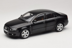 Audi A4 B6 3.2 Quattro Črn Minichamps 1:18 5010404125 Kovina