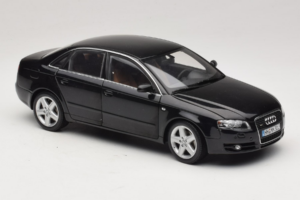 Audi A4 B6 3.2 Quattro Črn Minichamps 1:18 5010404125 Kovina – slika 6 od 8