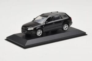 Audi A4 B7 Avant Črn Minichamps 1:43 AUDI008 Kovina – slika 2 od 3