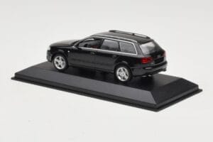 Audi A4 B7 Avant Črn Minichamps 1:43 AUDI008 Kovina – slika 3 od 3
