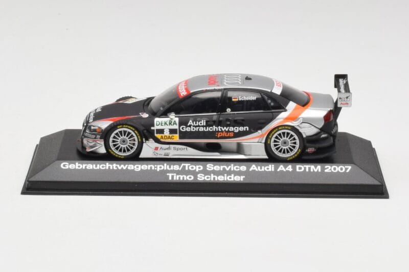 Audi A4 B7 #8 T. Scheider DTM 2007 Minichamps 1:43 5020700143 Kovina