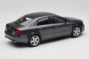 Audi A4 B7 Siv Metalik Minichamps 1:18 100014400 Kovina – slika 3 od 8