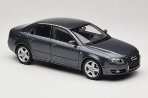 Audi A4 B7 Siv Metalik Minichamps 1:18 100014400 Kovina – slika 6 od 8