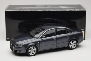 Audi A4 B7 Siv Metalik Minichamps 1:18 100014400 Kovina – slika 8 od 8