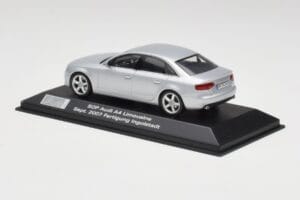 Audi A4 B8 3.2 Quattro Ice Srebrna Minichamps 1:43 5010704113 Kovina – slika 3 od 4