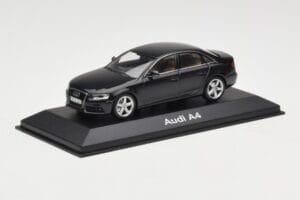 Audi A4 B8 3.2 Quattro Phantom Black Minichamps 1:43 5010704133 Kovina – slika 2 od 4