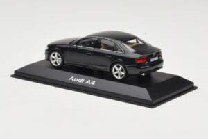 Audi A4 B8 3.2 Quattro Phantom Black Minichamps 1:43 5010704133 Kovina – slika 3 od 4