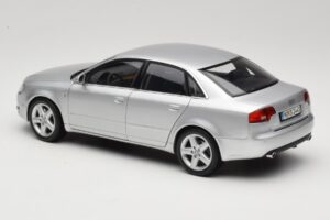 Audi A4 B8 3.2 Quattro Srebrna Minichamps 1:18 5010404115 Kovina – slika 7 od 8