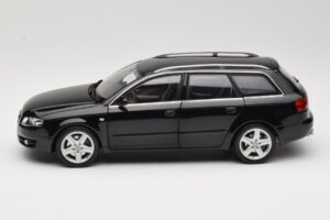 Audi A4 B8 Avant 3.2 Quattro Črn Minichamps 1:18 5010404225 Kovina – slika 4 od 8