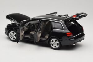Audi A4 B8 Avant 3.2 Quattro Črn Minichamps 1:18 5010404225 Kovina – slika 5 od 8