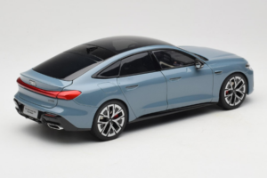 Audi A5L Sportback Sivkasto Modra OEM 1:18 ZAM60004B Kovina – slika 3 od 8