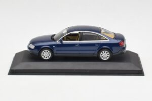 Audi A6 C5 Temno Modra Minichamps 1:43 132093 Kovina