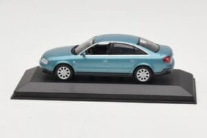 Audi A6 C5 Svetlo Modra Minichamps 1:43 AUDI004 Kovina
