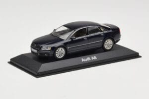 Audi A8 D3 Blue Metallic Light Interior Minichamps 1:43 20000001386003 Kovina – slika 2 od 4