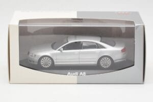 Audi A8 D3 Srebrna Minichamps 1:43 20000001386001 Kovina – slika 4 od 4