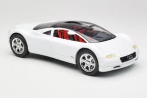Audi Avus Quattro Alpine White Revell 1:18 08913 Kovina – slika 6 od 8