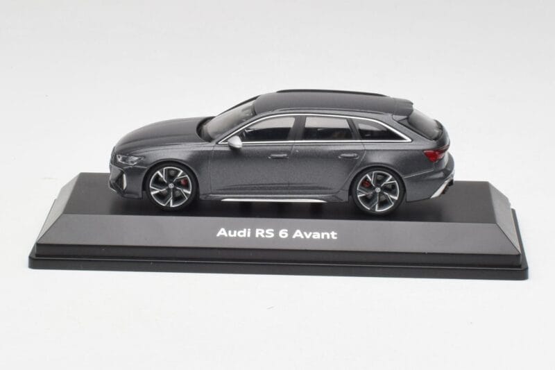 Audi RS6 C8 Avant Siv Metalik Minichamps 1:43 5012016231 Kovina