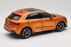 Audi Q3 F3 Orange Metallic Paudi Model 1:18 05962Q32019 Kovina – slika 3 od 8