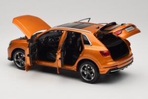 Audi Q3 F3 Orange Metallic Paudi Model 1:18 05962Q32019 Kovina – slika 5 od 8