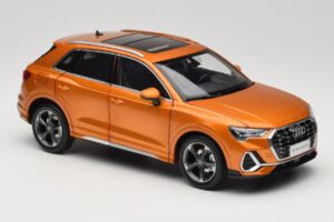 Audi Q3 F3 Orange Metallic Paudi Model 1:18 05962Q32019 Kovina – slika 6 od 8