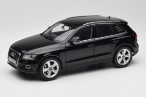 Audi Q5 8R Phantom Black Kyosho 1:18 09242BK Kovina