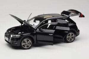 Audi Q5L FY Črna Paudi Model 1:18 26732 Kovina – slika 2 od 8
