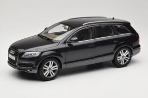 Audi Q7 4L Lava Grey Minichamps 1:18 5010507625 Kovina