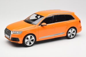Audi Q7 4M Oranžna Metallic Minichamps 1:18 110014004 Kovina