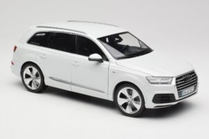 Audi Q7 4M Bel Minichamps 1:18 110014000 Kovina – slika 6 od 8