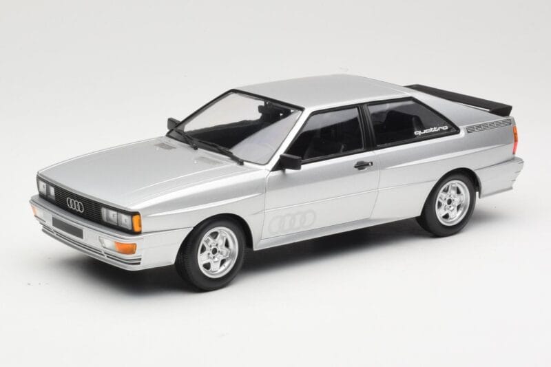 Audi Quattro B2 Srebrna Minichamps 1:18 155016122 Kovina