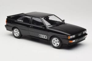 Audi Quattro Črn Metalik Minichamps 1:18 155016121 Kovina – slika 4 od 6