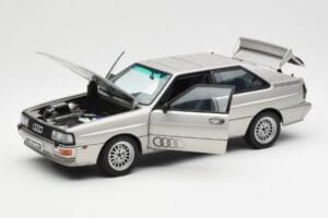Audi Quattro LWB Srebrna AUTOart 1:18 70303 Kovina – slika 2 od 8