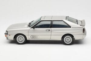 Audi Quattro LWB Srebrna AUTOart 1:18 70303 Kovina – slika 4 od 8