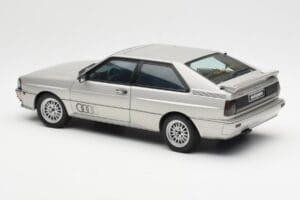 Audi Quattro LWB Srebrna AUTOart 1:18 70303 Kovina – slika 7 od 8