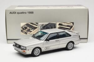Audi Quattro LWB Srebrna AUTOart 1:18 70303 Kovina – slika 8 od 8