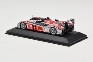 Audi R10 TDI LMP1 #3 L. Luhr / A. Premat / M. Rockenfeller 24 Hours of Le Mans 2008 Minichamps 1:43 400089903 Kovina – slika 3 od 4