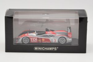 Audi R10 TDI LMP1 #3 L. Luhr / A. Premat / M. Rockenfeller 24 Hours of Le Mans 2008 Minichamps 1:43 400089903 Kovina – slika 4 od 4