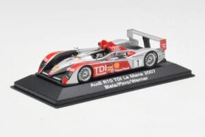 Audi R10 TDI LMP1 #1 F. Biela / E. Pirro / M. Werner 24 Hours of Le Mans 2007 Minichamps 1:43 5020700213 Kovina – slika 2 od 4