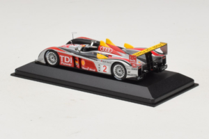 Audi R10 TDI LMP1 #2 R. Capello / T. Kristensen 2007 Minichamps 1:43 400071602 Kovina – slika 3 od 4