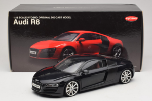 Audi R8 Črn Kyosho 1:18 09213BK Kovina – slika 8 od 8