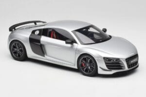 Audi R8 GT Type 42 Ice Srebrna Metallic Kyosho 1:18 09218IS Kovina – slika 6 od 8