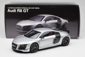 Audi R8 GT Type 42 Ice Srebrna Metallic Kyosho 1:18 09218IS Kovina – slika 8 od 8