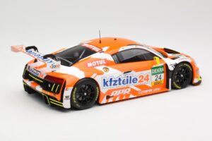 Audi R8 LMS #24 kfzteile24 L. Vanthoor / C. Stoll ADAC GT Masters 2016 Minichamps 1:18 155161124 Kovina – slika 2 od 6