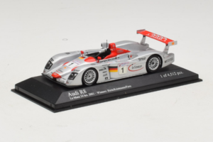 Audi R8 LMP #1 F. Biela / E. Pirro / T. Kristensen 24 Hours of Le Mans Winner 2001 Minichamps 1:43 400011201 Kovina – slika 2 od 4