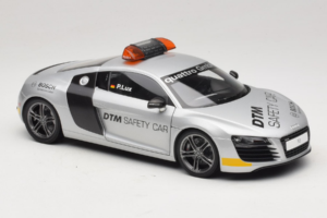 Audi R8 Safety Car 24 Hours of Le Mans 2008 Kyosho 1:18 09214DTM Kovina – slika 6 od 8