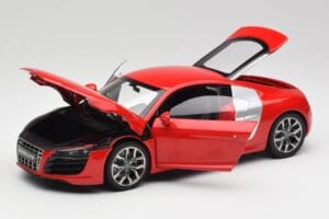 Audi R8 V10 Brilliant Rdeč Kyosho 1:18 09216RR Kovina – slika 2 od 8