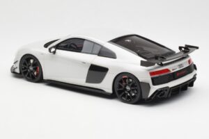 Audi R8 V10 GT RWD Siv GT Spirit 1:18 GT461 Smola – slika 5 od 6
