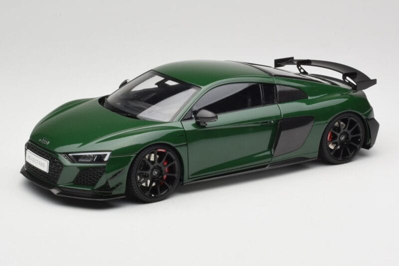 Audi R8 4S V10 Performance Zelen Kengfai 1:18 VAKF-0358 Kovina