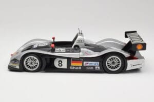 Audi R8R LMP #8 F. Biela / E. Pirro / D. Theys 24 Hours of Le Mans 1999 Maisto 1:18 538881 Kovina – slika 4 od 8